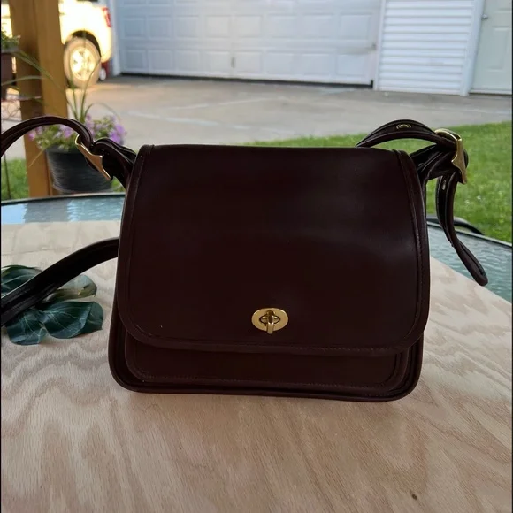 Coach Vintege Crossbody Bag - Picture 8 of 16